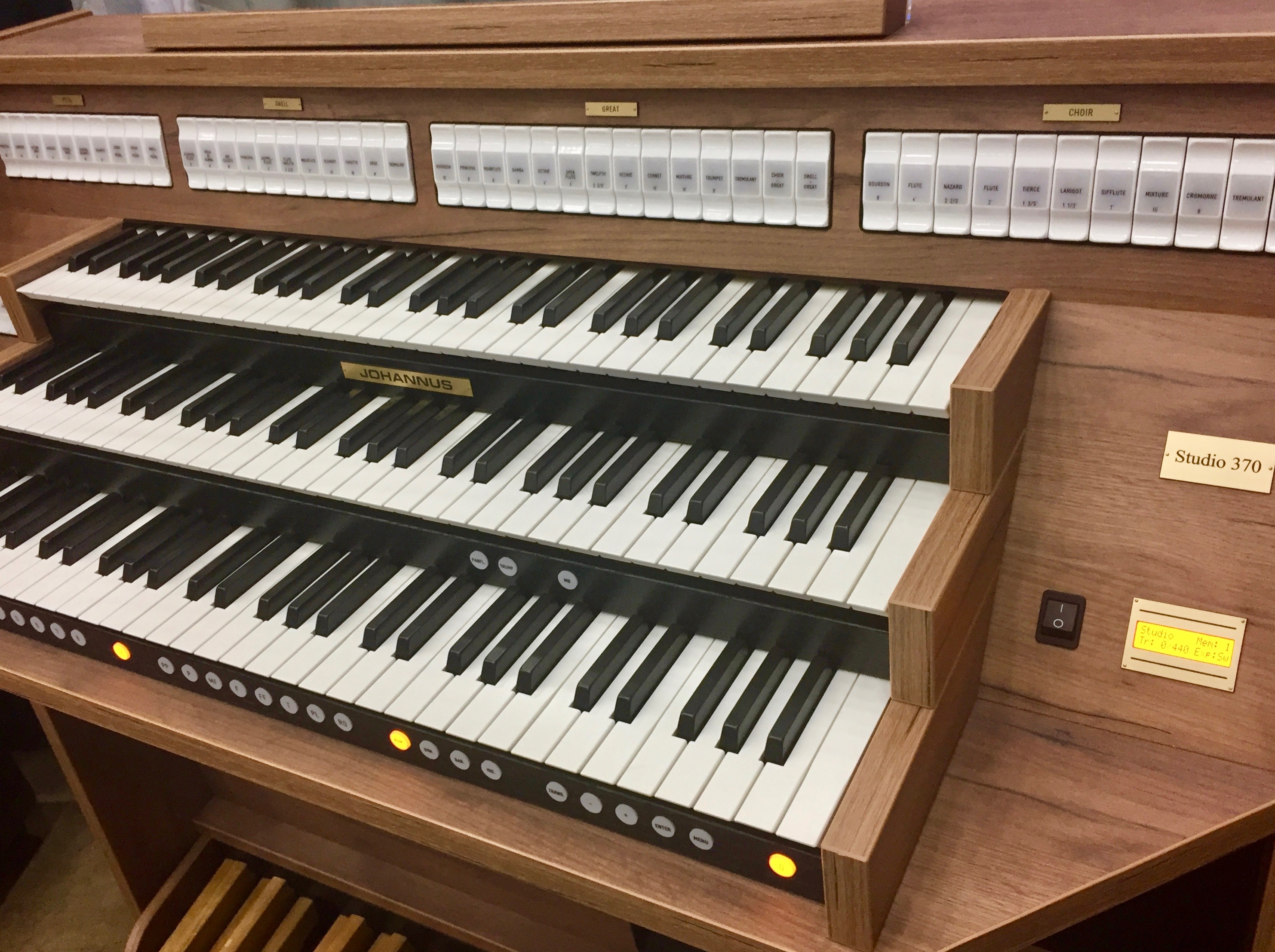 Johannus R.A. Daffer Church Organs